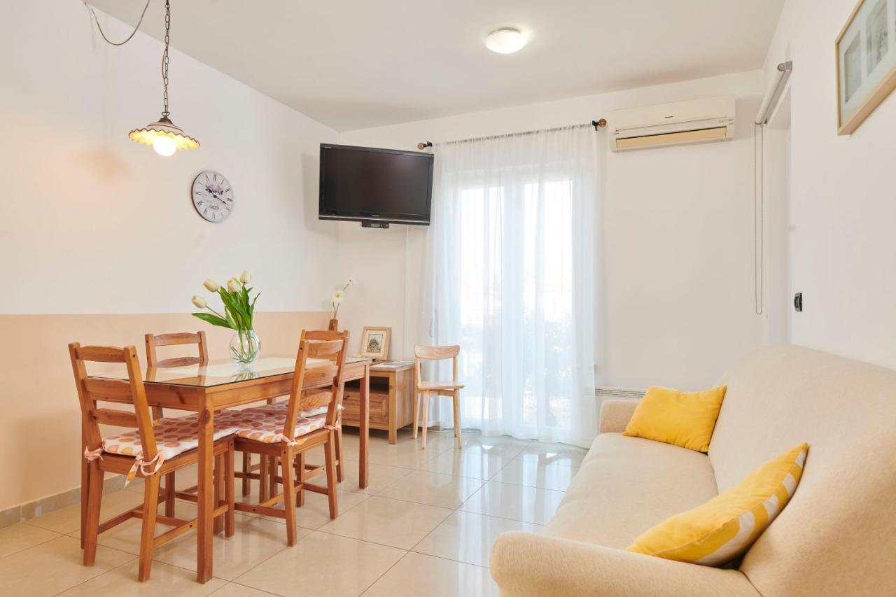 Villa Ax Умаг Экстерьер фото